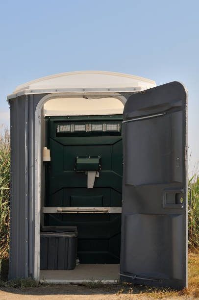 Best Porta potty rental near me  in Knik Fairview, AK